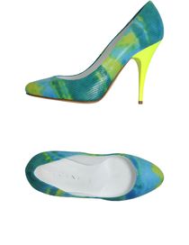 VICINI - Closed-toe slip-ons