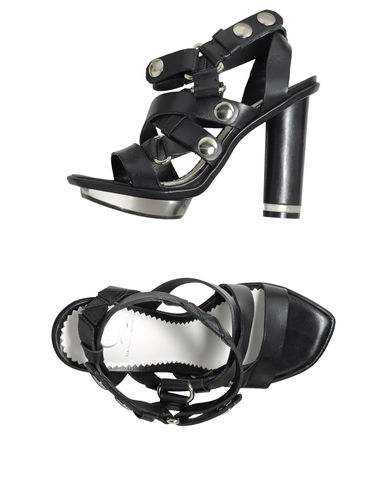 ZOOM McQ - Sandals