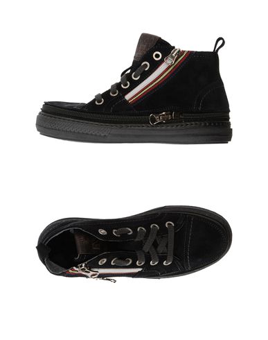ZOOM ENRICO FANTINI - Trainers