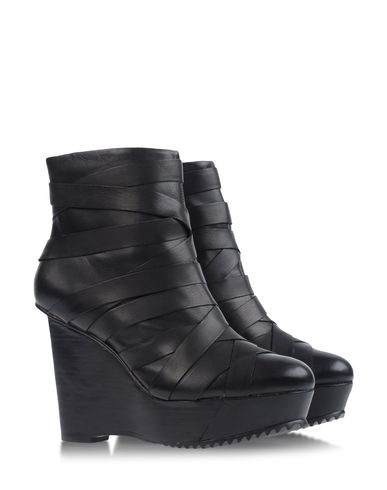 ZOOM SKIN BY FINSK - Ankle boots