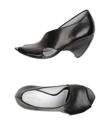 ZOOM MARSÈLL - Pumps with open toe