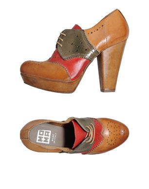 MOMA - Laced shoes