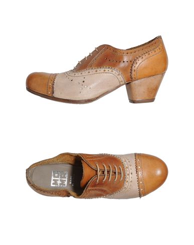 ZOOM MOMA - Lace-up shoes