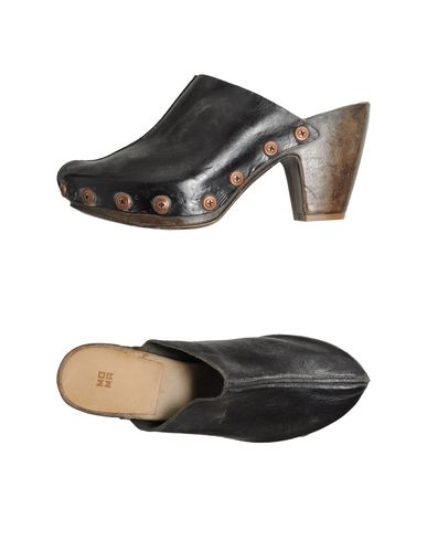 ZOOM MOMA - Mules