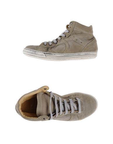 ZOOM PLAYHAT - High-tops