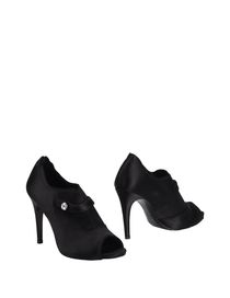 PEDRO GARCÍA - Ankle boots
