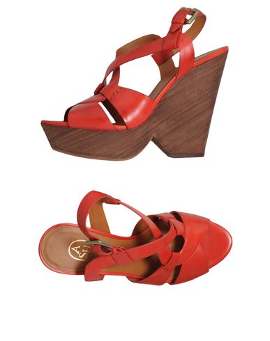 ZOOM ASH - Wedge