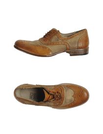 MOMA - Laced shoes