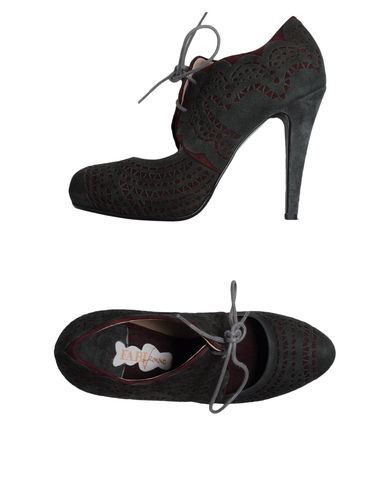 ZOOM FABI - Lace-up shoes