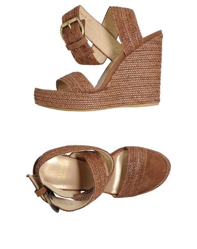 ZOOM STUART WEITZMAN - Sandals