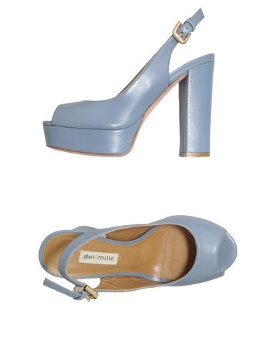 ZOOM DEI MILLE - Sandals