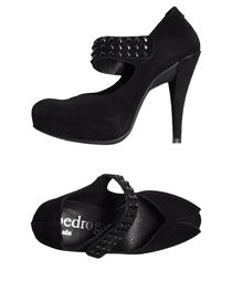 PEDRO GARCÍA - Closed-toe slip-ons