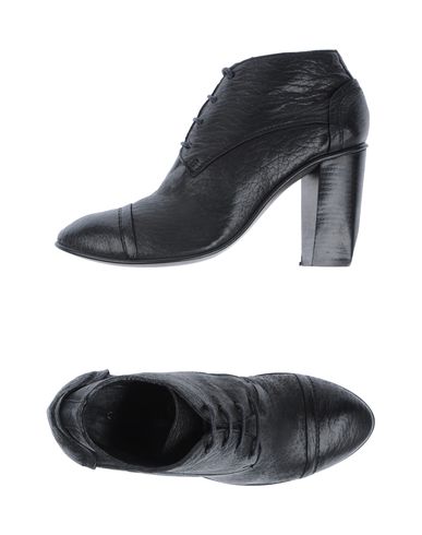 ZOOM COSTUME NATIONAL - Laced shoes