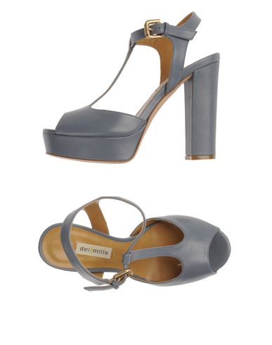 ZOOM DEI MILLE - Sandals