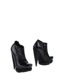 BALENCIAGA - Ankle boots