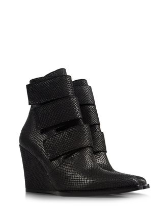 Ankle boots - SURFACE TO AIR for SHOESCRIBE.COM