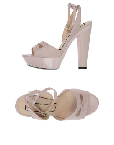 ZOOM N° 21 - Platform sandals
