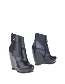 BALENCIAGA - Ankle boots