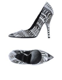D&G - Closed-toe slip-ons