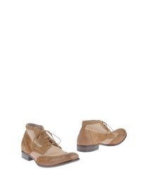 MOMA - High-top dress shoe