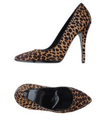 D&G - Closed-toe slip-ons