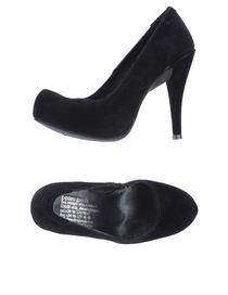 PEDRO GARCÍA - Closed-toe slip-ons