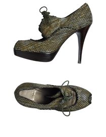 STUART WEITZMAN - Laced shoes