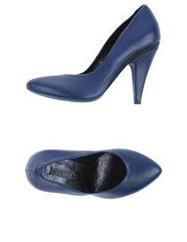 VIC MATIE' - Closed-toe slip-ons