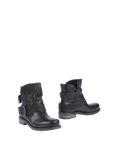ZOOM VIC MATIE' - Ankle boots