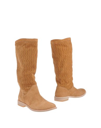 ZOOM VIC - Boots