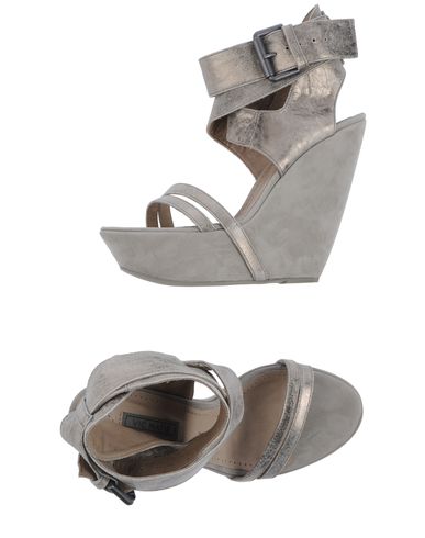 ZOOM VIC MATIE' - Wedge