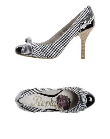 ZOOM REPLAY - Closed-toe slip-ons