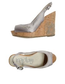 REPLAY - Closed-toe slip-ons