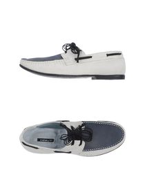 DÉBUT - Moccasins