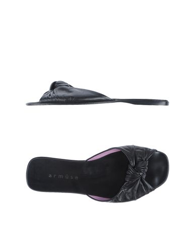 ZOOM ARMUSE - Flip flops & clog sandals