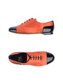 MOSCHINO CHEAPANDCHIC - Laced shoes