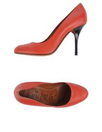 LANVIN - Closed-toe slip-ons 