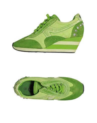 ZOOM ASH - Wedge