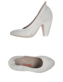 ELISANERO - Closed-toe slip-ons