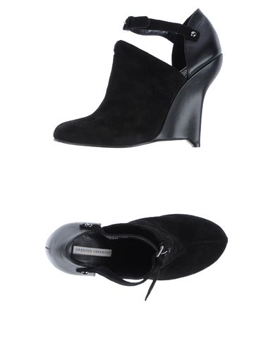 ZOOM OPENING CEREMONY - Closed-toe slip-ons