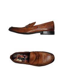 DEBUT LINE - Moccasins