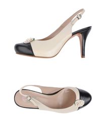 UAD MEDANI - Closed-toe slip-ons