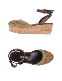 A TROIS - Sandals