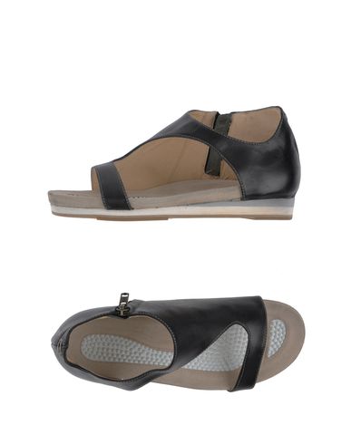 ZOOM COLLECTION PRIVĒE? - Sandals