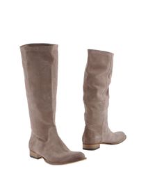 JFK - Boots