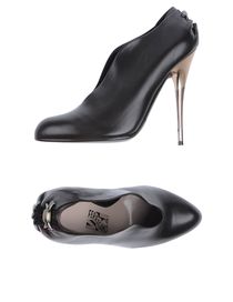 SALVATORE FERRAGAMO - Closed-toe slip-ons