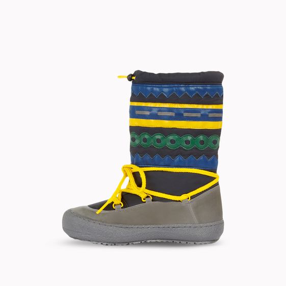 Stella McCartney, Rainbow snowboots