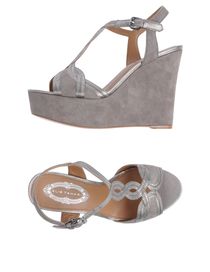 ELIE TAHARI - Sandals