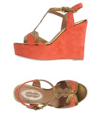 ELIE TAHARI - Wedge