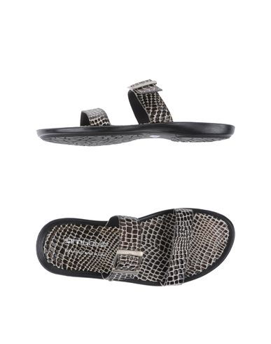 ZOOM SIMBOLS CULTURE - Sandals